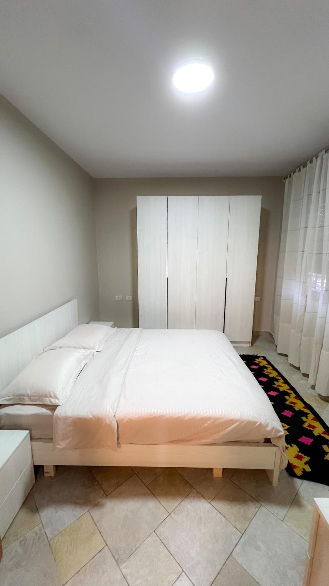 Apartment T *